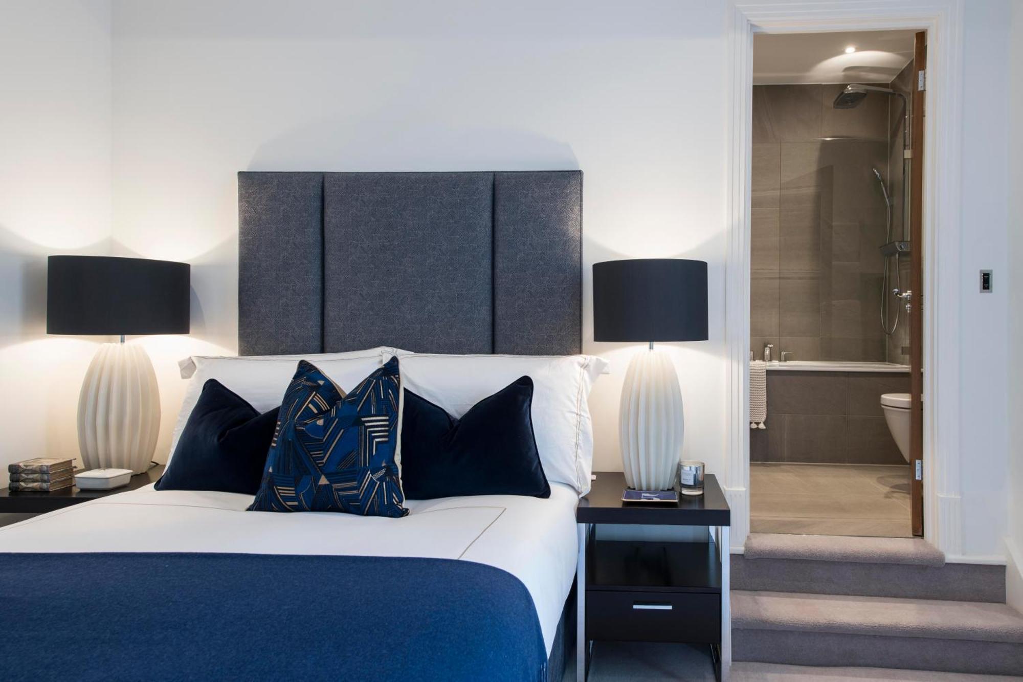 Palace Wharf Apartments Лондон Экстерьер фото